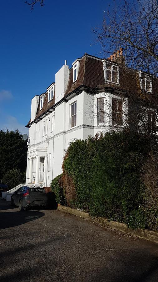 Lovely 2 Bedroom Flat Wifi Close To The Beach Bournemouth Eksteriør bilde