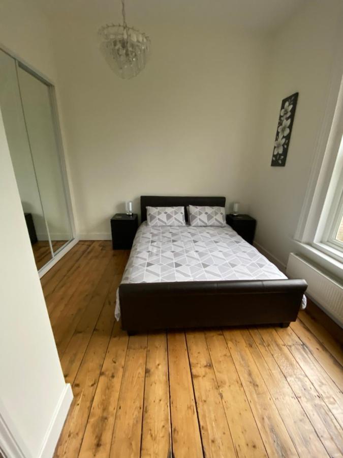 Lovely 2 Bedroom Flat Wifi Close To The Beach Bournemouth Eksteriør bilde